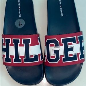 Hilfiger slides